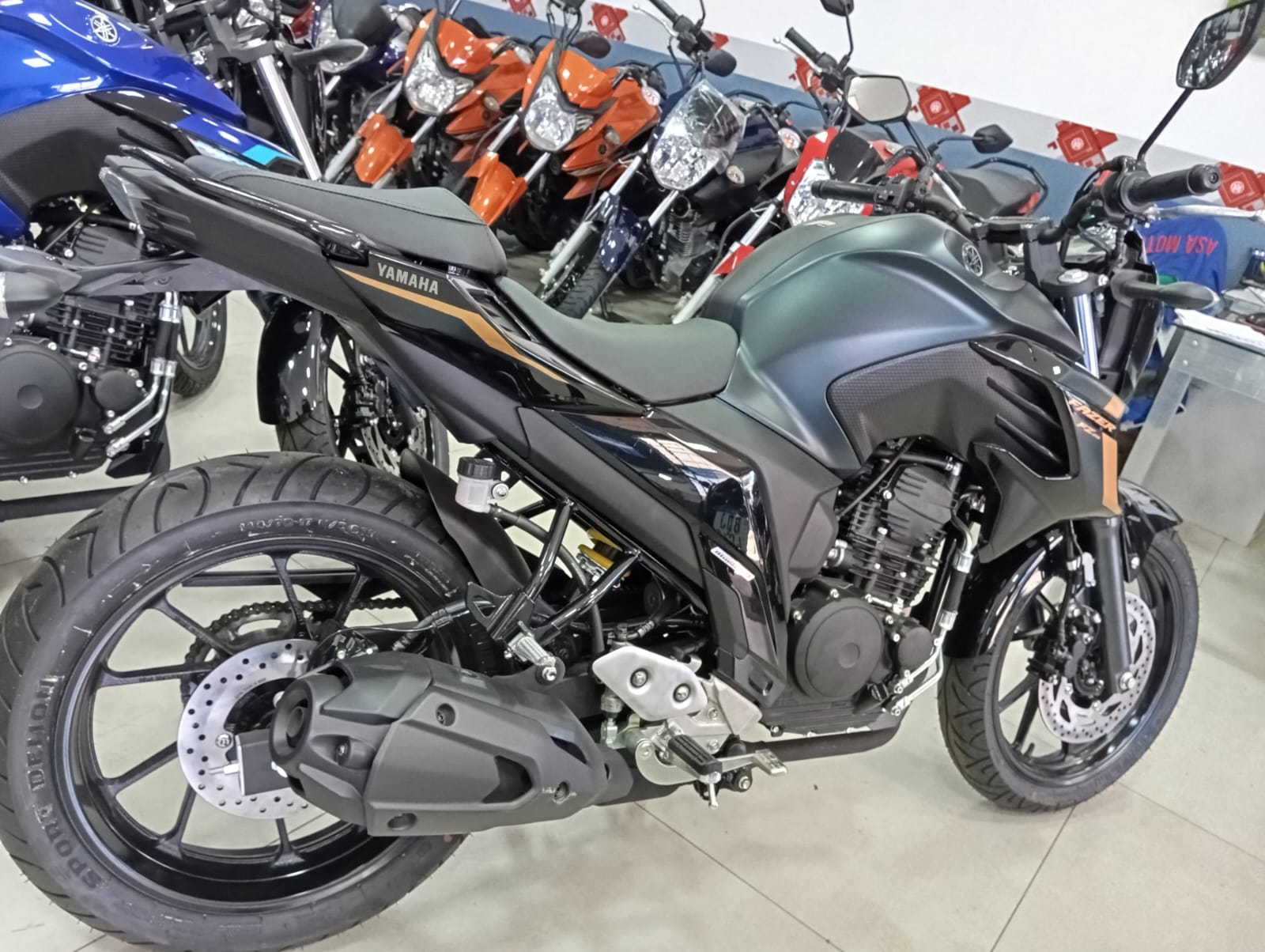 YAMAHA FZ25 ZERO 2024 VERDE FOSCO