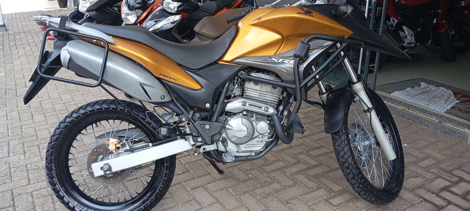 HONDA XRE 300 2011