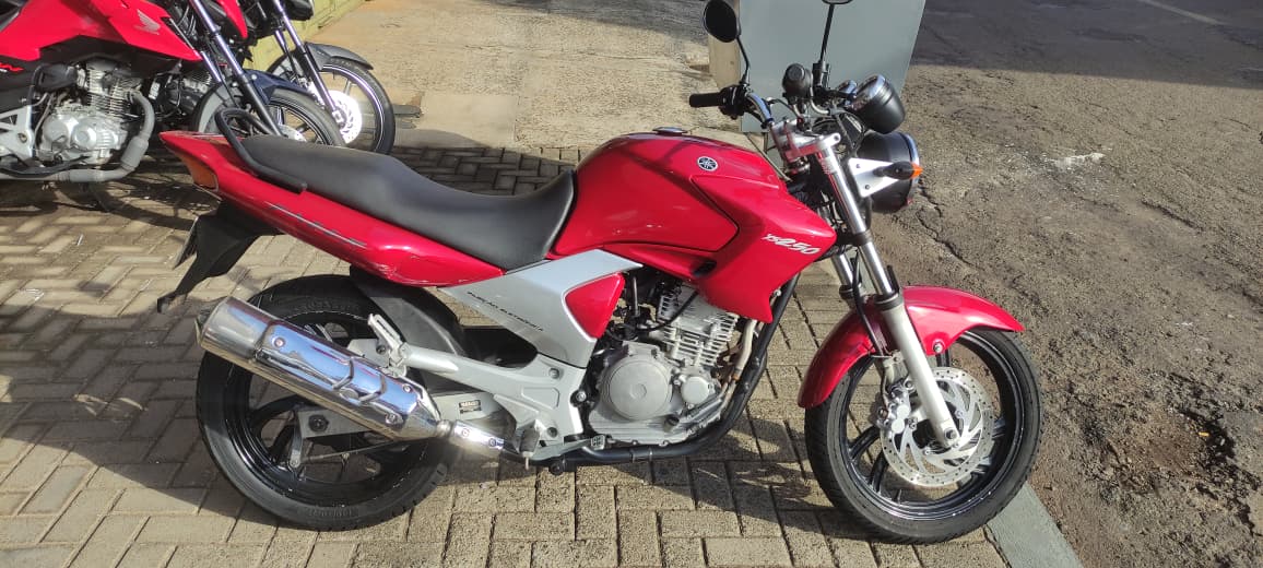 YAMAHA YS FAZER 250 VERMELHA 2008