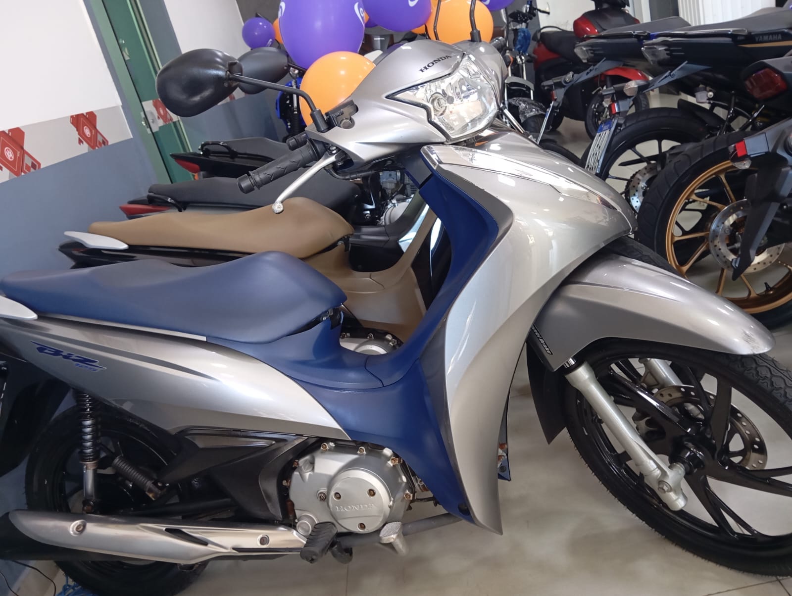 HONDA BIZ 125 2021 CINZA