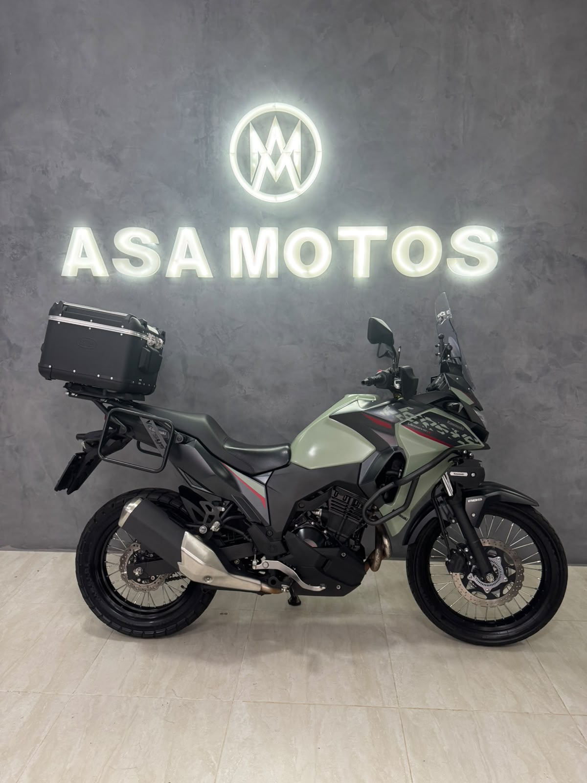 VERSYS 300 X
